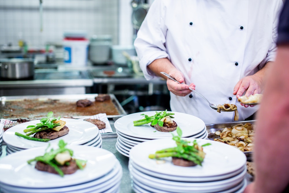 3 Great Reasons for Hiring a Private Chef for Your Party