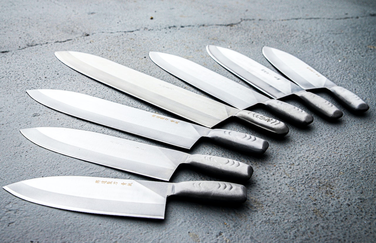 What to Look For in Quality Kitchen Knives EPHAS