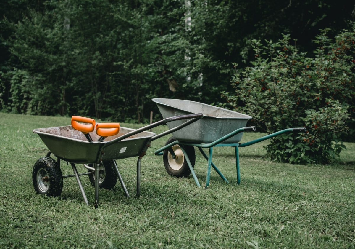 Choosing the Right Garden Cart