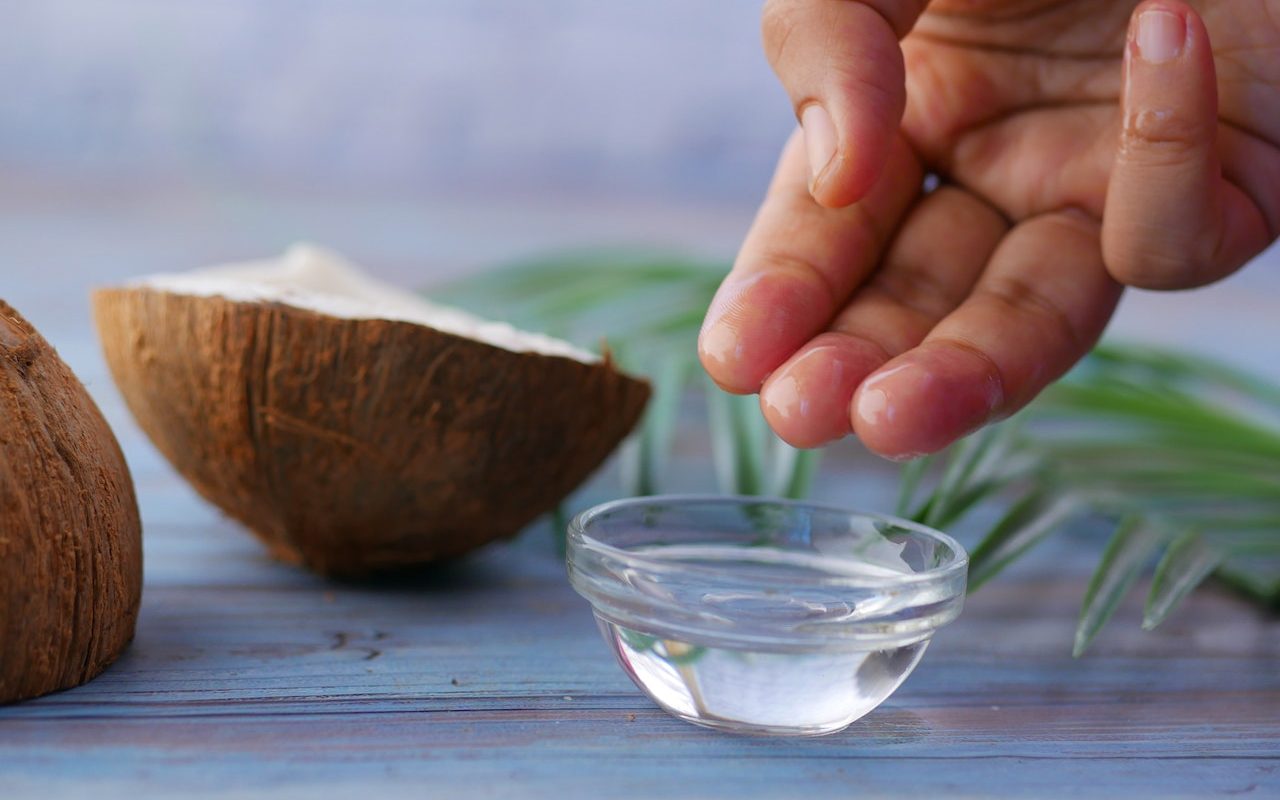 Does Coconut Oil for Hair Work