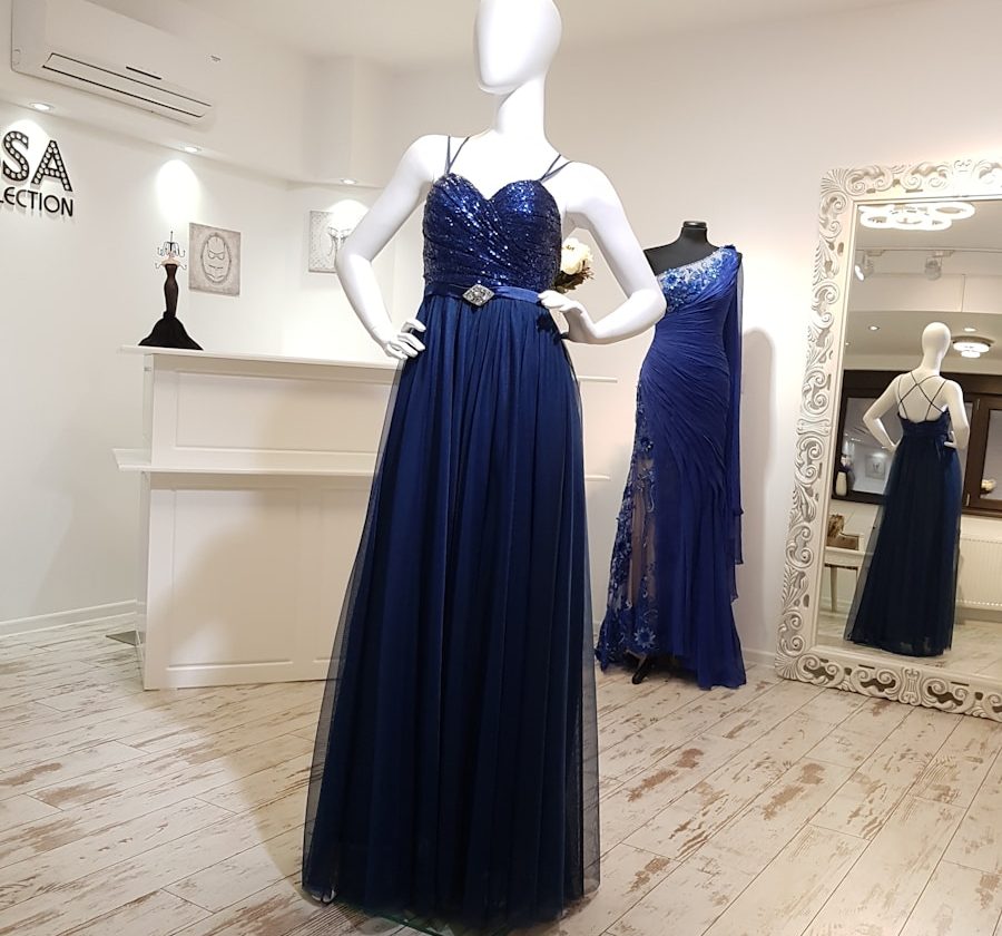 Photo Formal dress shops Melbourne